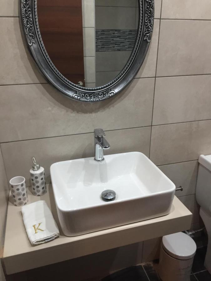 Park-Kriti Apartments Amoudara  ภายนอก รูปภาพ